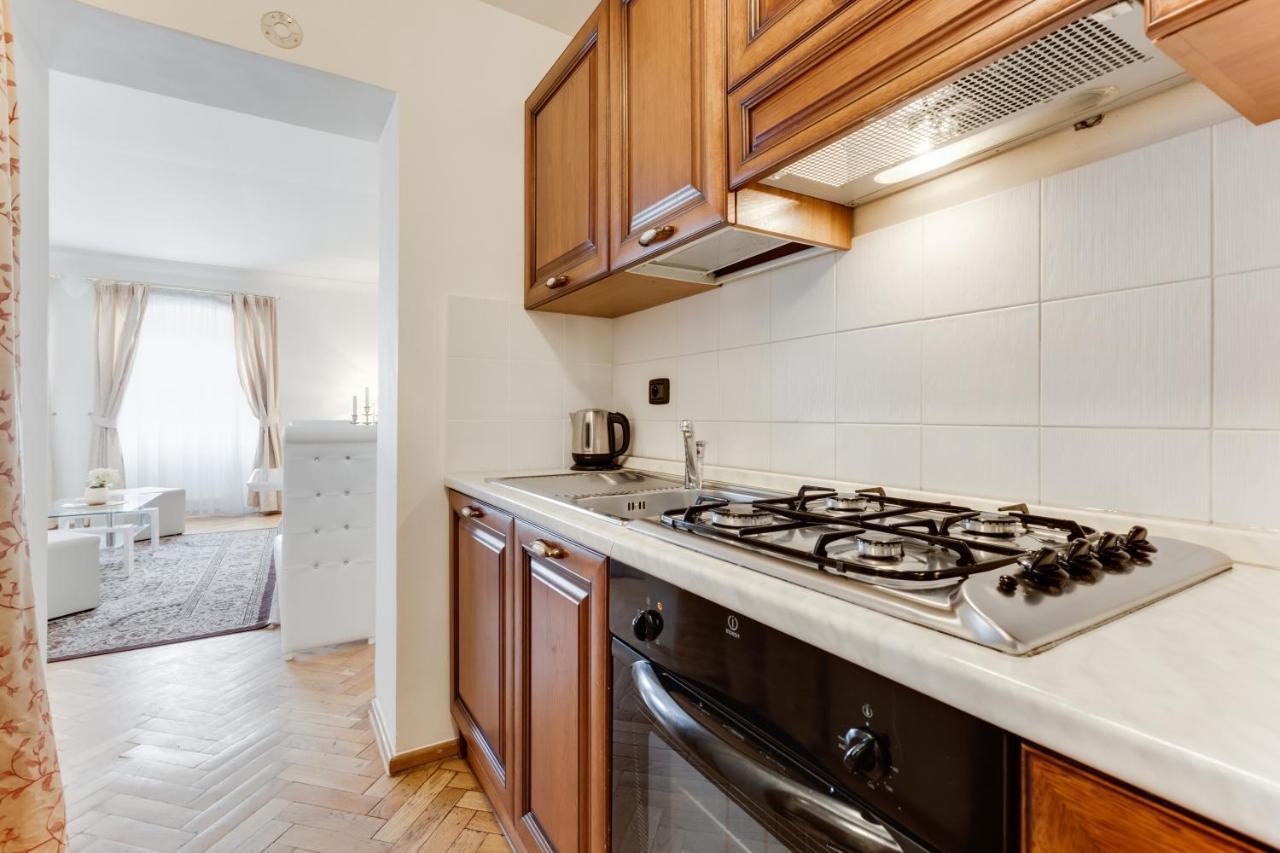 Charles Bridge Royal Apartments - Castle District Прага Экстерьер фото