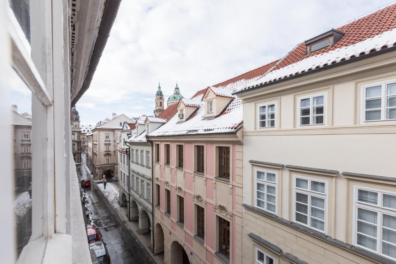 Charles Bridge Royal Apartments - Castle District Прага Экстерьер фото